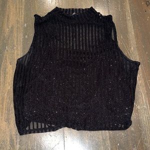 VERY CUTE SHIMMERY BLACK CROP TOP SIZE M/L